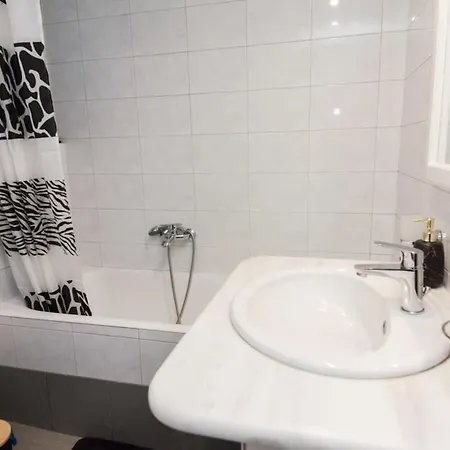 Delightful Modern 1 Bedroom In Kallithea *