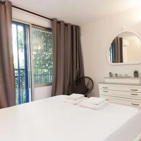 Delightful Modern 1 Bedroom In Kallithea