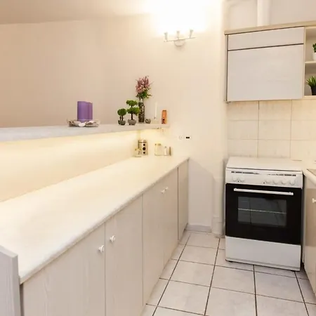 Delightful Modern 1 Bedroom In Kallithea