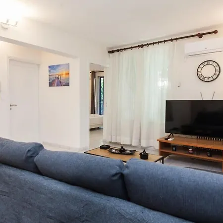 Apartment Delightful Modern 1 Bedroom In Kallithea Athens