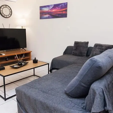 Apartment Delightful Modern 1 Bedroom In Kallithea
